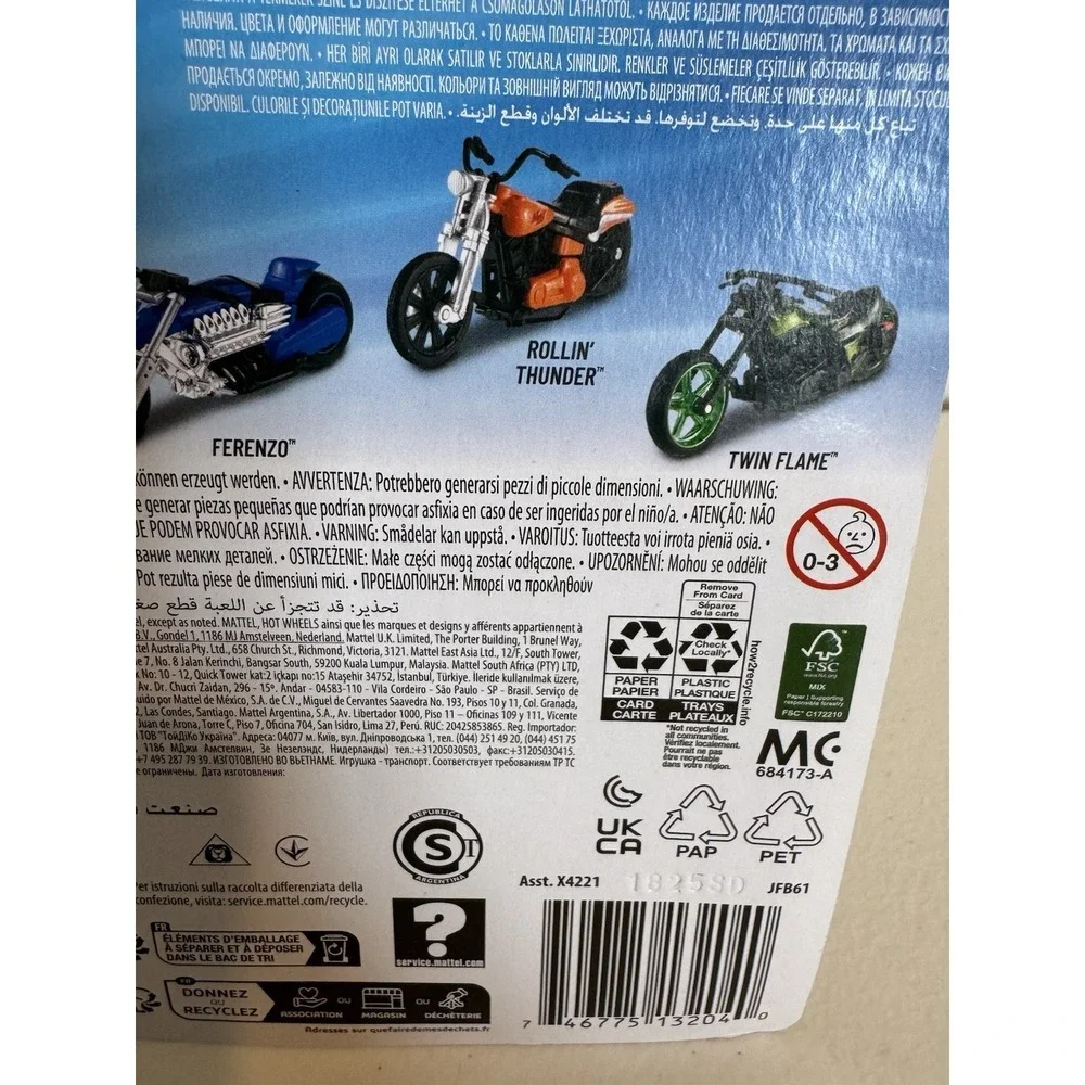 2024 HOT WHEELS MOTO TWIN FLAME MOTORCYCLE GREEN